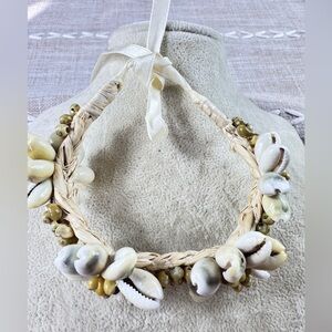 Vintage Raffia Shell Bracelet in Cream and Yellow